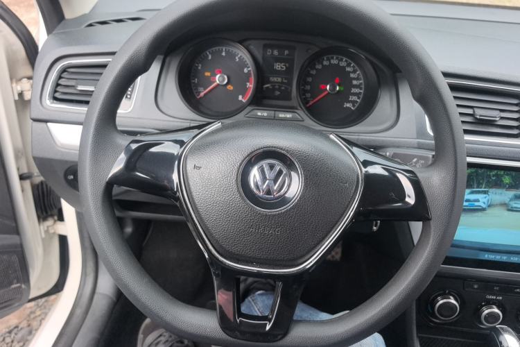 Used Volkswagen Lavida 2017 1.6L Automatic Fashion Edition
