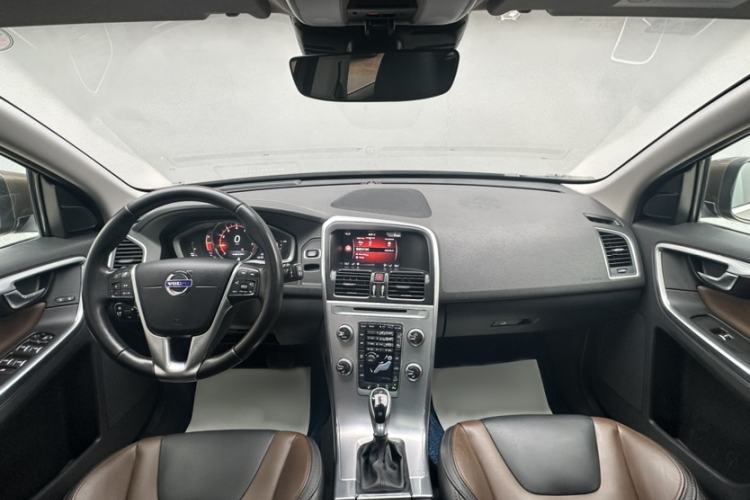 Used Volvo XC60 2017 T5 AWD Smart Upgrade Edition