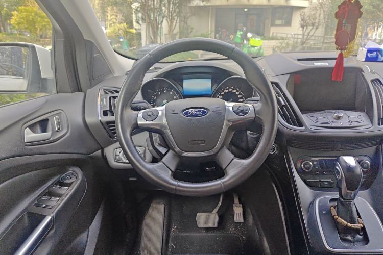 Used Ford Kuga 2015 2.0L GTDi Four-Wheel-Drive Sport Model