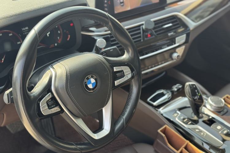 Used BMW 5 Series 2019 Facelifted 525Li Luxury Package
