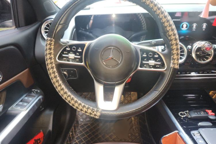 Used Mercedes-Benz GLB 2021 GLB 200 Dynamic Edition Steering Wheel