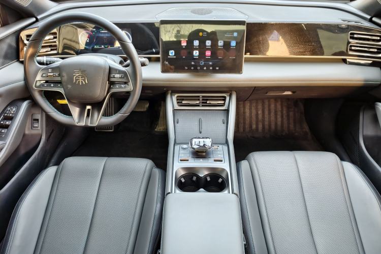 Used BYD Qin L 2024 DM-i 120KM Leading Model Interior 1