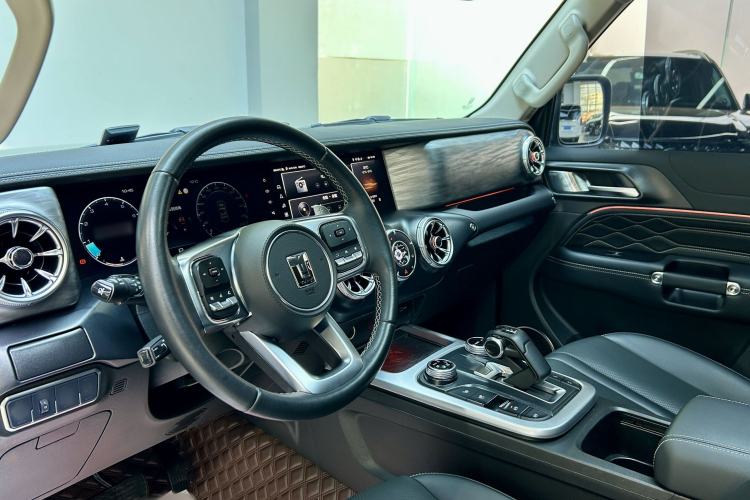 Used Tank 300 2021 City Edition 2.0T—Truly Stylish
