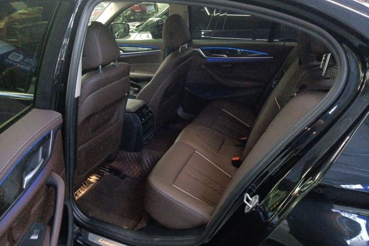 Used BMW 5 Series 2021 Updated Version 525Li Luxury Package Left Rear Seat
