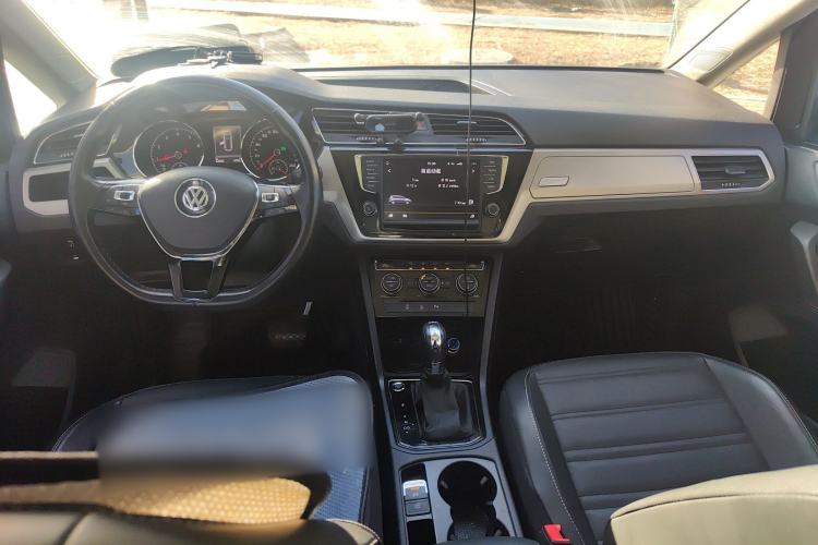 Used Volkswagen Touran 2018 Volkswagen Touran L 280TSI DSG Comfort Edition 7-seater