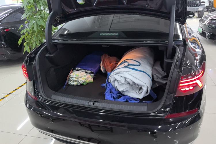 Used Volkswagen Passat New Energy 2019 430 PHEV Hybrid Luxury Edition Trunk