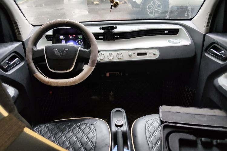 Used Wuling Hongguang MINIEV 2022 Macaron Premium Model – Lithium Ternary Battery