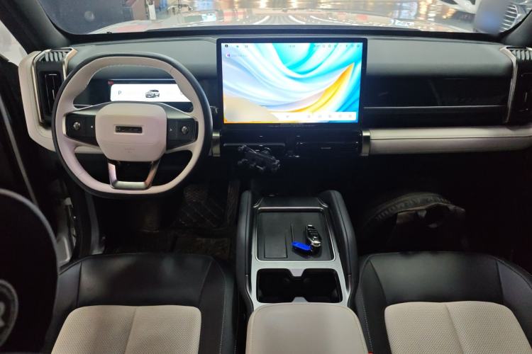 Used iCAR 03T 2024 520km Two-Wheel Drive Long-Range Version Center Console