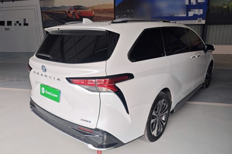 Used Toyota Granvia 2023 2.5L Hybrid Prestige PLUS Edition