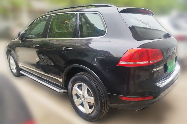 Used Volkswagen Touareg 2011 3.0 TSI Comfort Version Rear Left 45 Deg