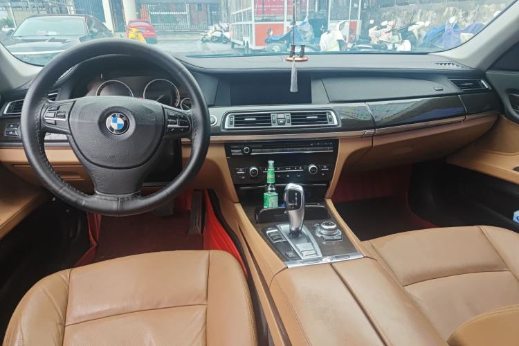Used BMW 7 Series 2011 730Li Elegant Model
