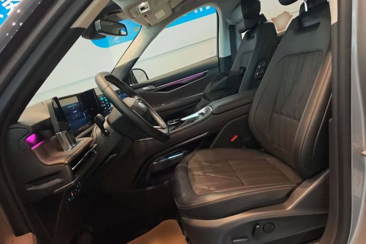 Used Ford Edge 2025 Ford Explorer L 2.0T EcoBoost E-Hybrid Four-Wheel-Drive 7-Seater Supreme Model