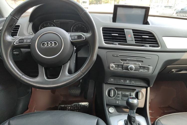 Used Audi Q3 2017 30 TFSI Fashion Model
