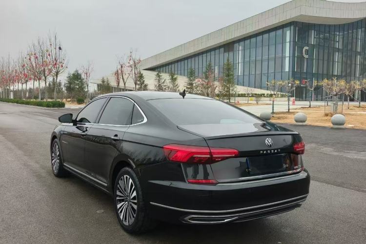 Used Volkswagen Passat 2020 Revised Version 330TSI Luxury Edition China VI Standard