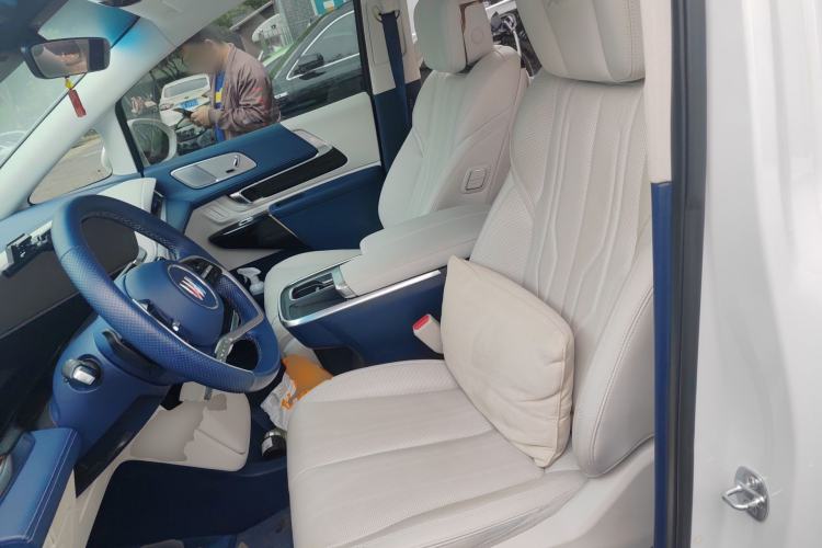 Used Buick Century 2023 2.0T Six-Seater Yinshi Edition Left Front Seat