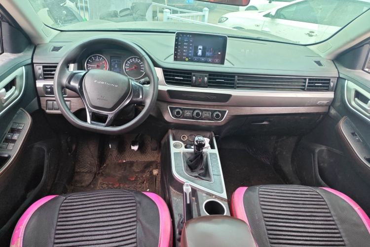 Used FORTHING T5 2022 Grand Edition 1.6L Manual Dream-Chasing Five-Seat Model