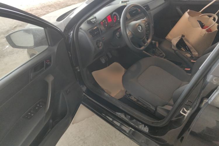 Used Volkswagen Santana 2016 1.6L Automatic Fashion Edition Driver Seat