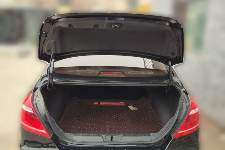 Used Geely Auto Emgrand 2016 Sedan 1.5L CVT Upward Version