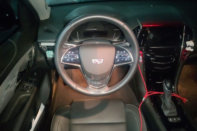 Used Cadillac ATS-L 2017 28T Fashion Edition Steering Wheel