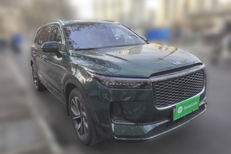 Used Li Auto ONE 2021 Extended-Range 6-Seater Version Front Right 45 Deg