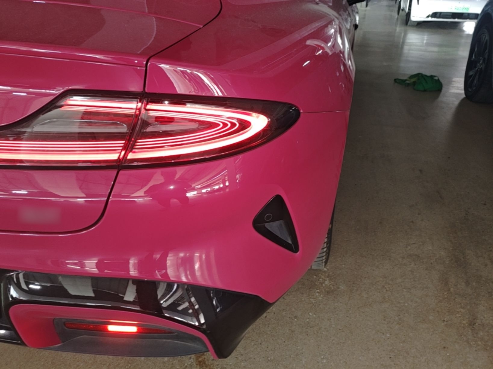 Xiaomi Auto SU7 2026 Model Standard Edition — снимка 9