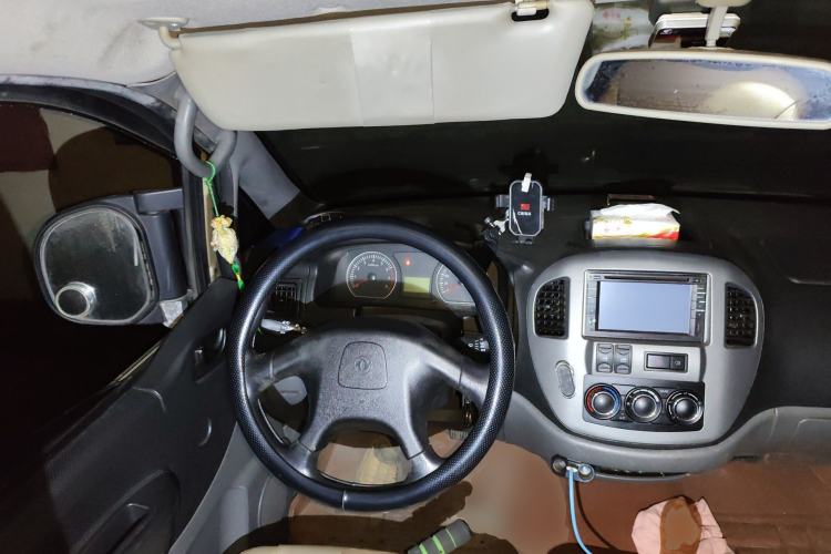 Used FORTHING Lingzhi 2014 V3 1.5L 7-Seater Comfort Model
