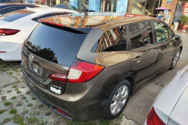 Used Honda Jade 2013 1.8L automatic Comfort version 5 seats
