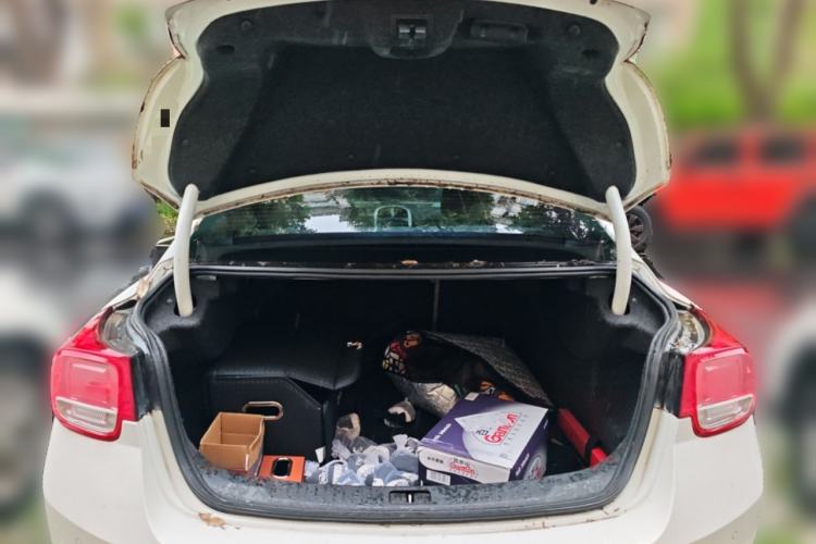 Used Chevrolet Malibu 2014 2.0L Automatic Comfort Edition Trunk