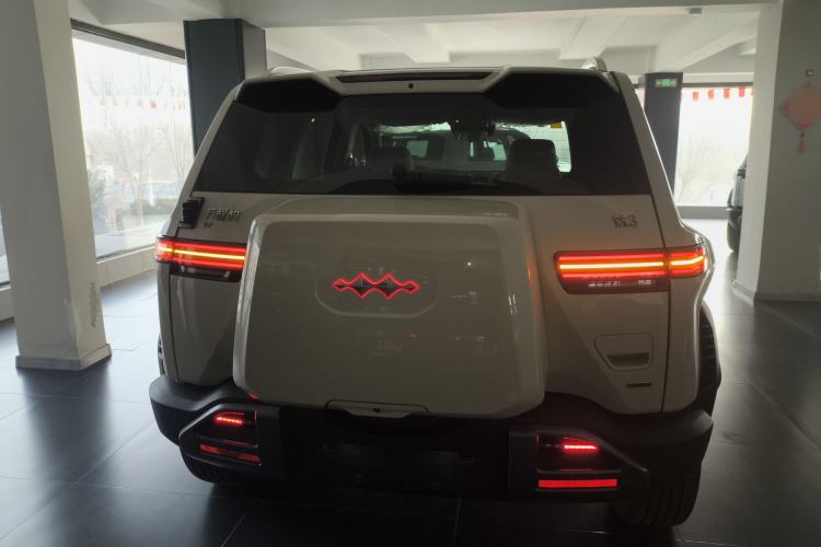 Used Formula Leopard Titanium 3 2025 501 km Range Rear-Wheel Drive Intelligent Driving Pro Version