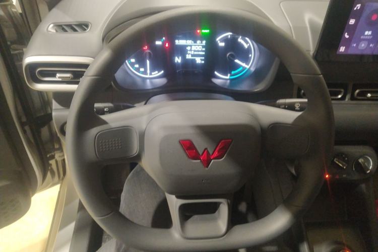 Used Wuling Hongguang New Energy 2024 All-Electric Model 300KM Standard Version