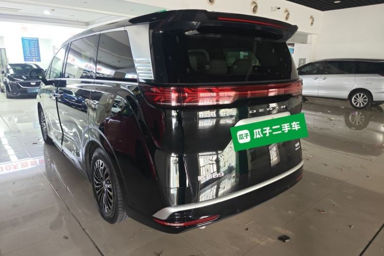 Used Denza D9 2022 DM-i 970 Four-Wheel Drive Prestige Model
