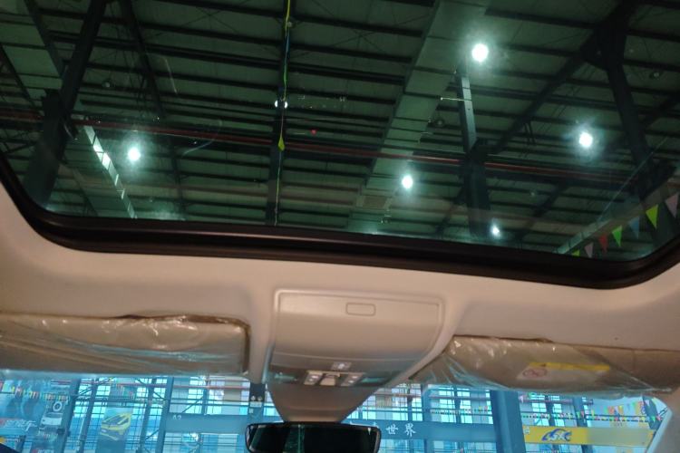 Used Volkswagen Tiguan L 2023 Restyled 330TSI Automatic Two-Wheel Drive R-Line Enhanced Comfort Version Headliner