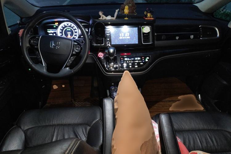 Used Honda Elysion 2019 2.0L Hybrid Luxury Edition
