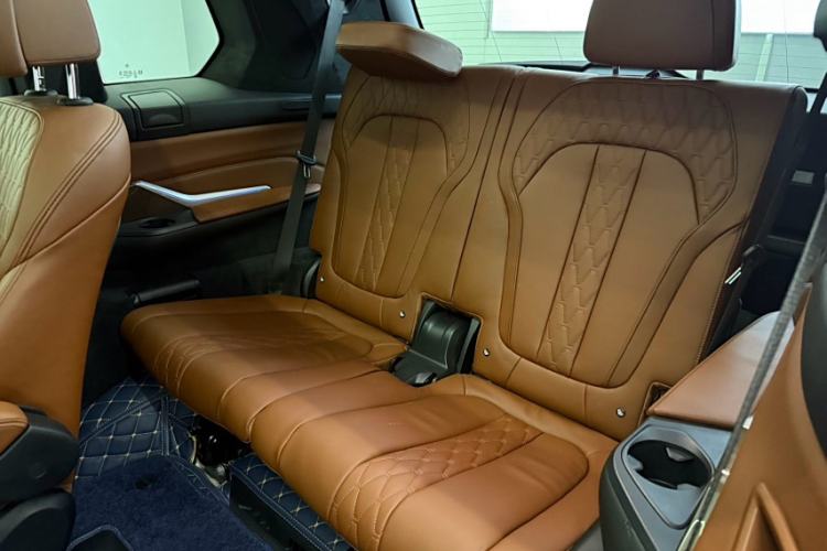 Used BMW X7 2020 xDrive40i Luxury M Sport Package
