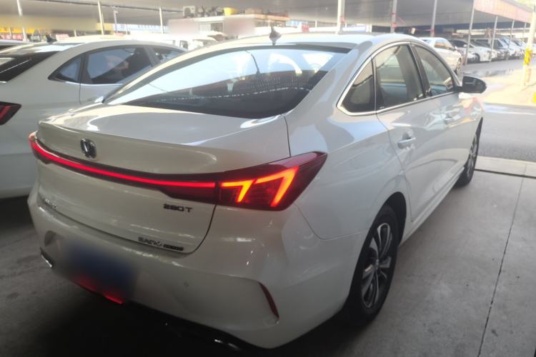 Used CHANGAN Eado 2023 Changan Edition PLUS Blue Whale NE 1.4T GDI DCT Prestige Version