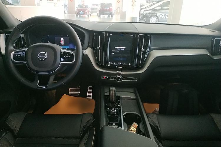 Used Volvo XC60 2022 B5 4x4 Smart & Advanced Sport Edition