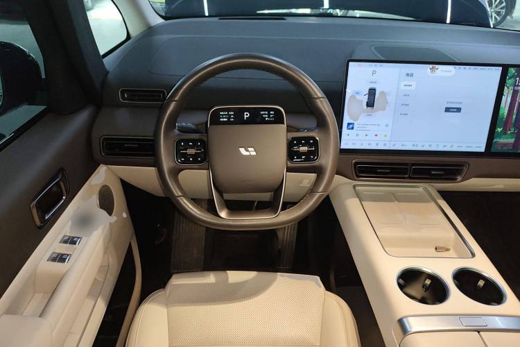 Used Li Auto MEGA 2024 Ultra Model
