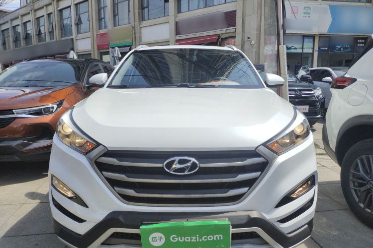 Used Hyundai Tucson 2015 1.6T Dual-Clutch Two-Wheel-Drive Smart Model Front