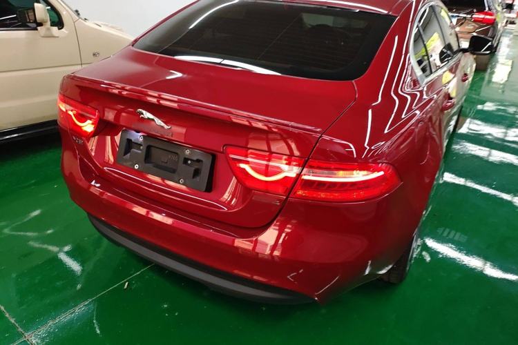 Used Jaguar XE 2017 2.0T 200 PS R-Sport
