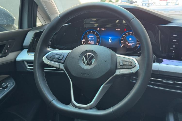 Used Volkswagen Golf 2021 280TSI DSG Pro Interior 3