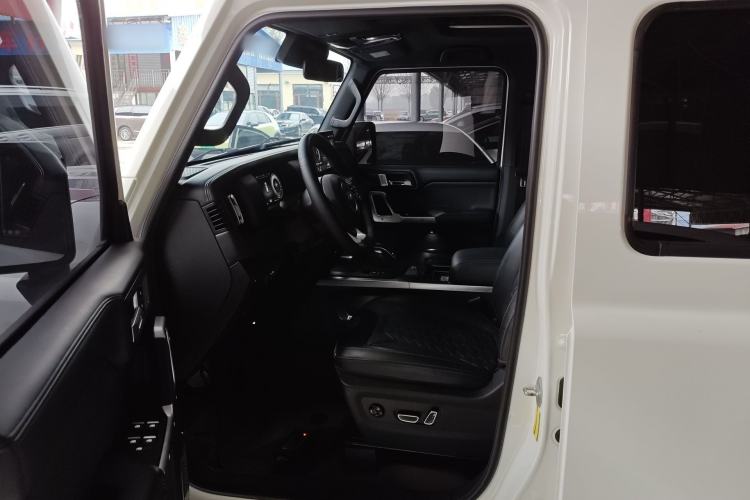 Used 212 T01 2024 2.0T Explorer Driver Seat