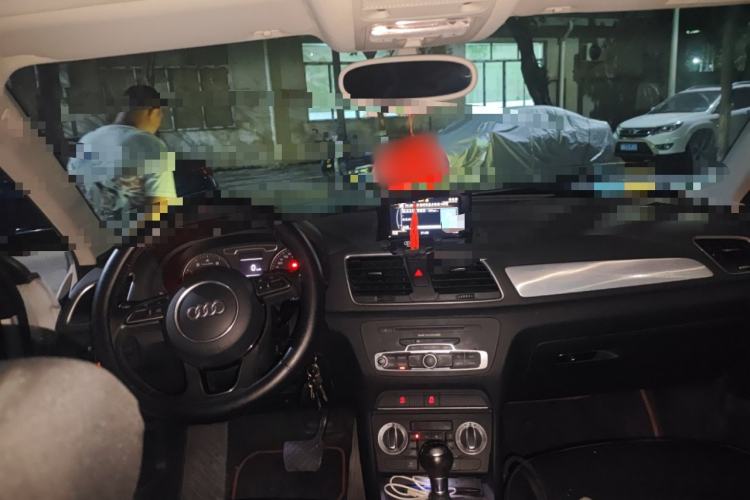 Used Audi Q3 2015 30 TFSI Comfort Model