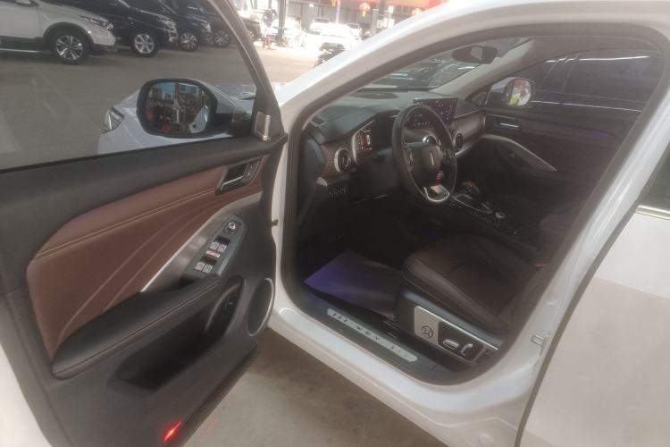 Used Wey VV6 2020 2.0T Two-Wheel Drive Smart Enjoyment+
