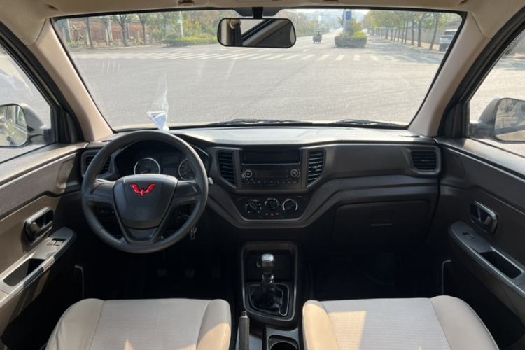 Used Geely Galaxy Panda 2025 210km Panda Rider Interior 1