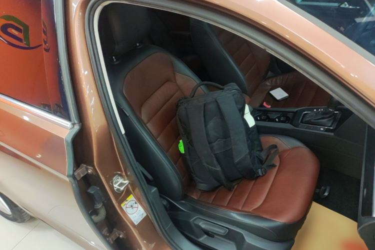 Used Volkswagen Lamando 2015 330TSI DSG Comfort Edition Right Front Seat