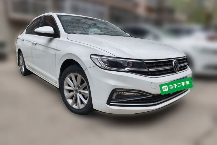 Used Volkswagen Bora 2021 1.5L Manual Comfort Smart Connect Edition Front Right 45 Deg