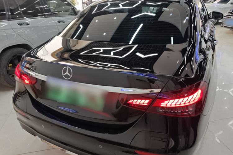 Used Mercedes-Benz E-Class New Energy 2023 E 350 e L Plug-in Hybrid Sports Sedan
