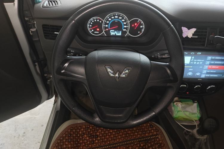 Used Wuling Rongguang V 2018 1.5L Standard Version Steering Wheel