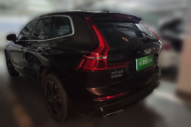 Used Volvo XC60 2019 T5 4x4 Smart Edition China V Standard