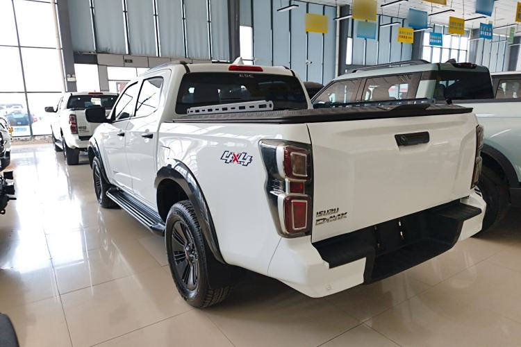 Used Isuzu D-MAX 2023 1.9T Automatic All-Wheel Drive V-CROSS Flagship Edition
